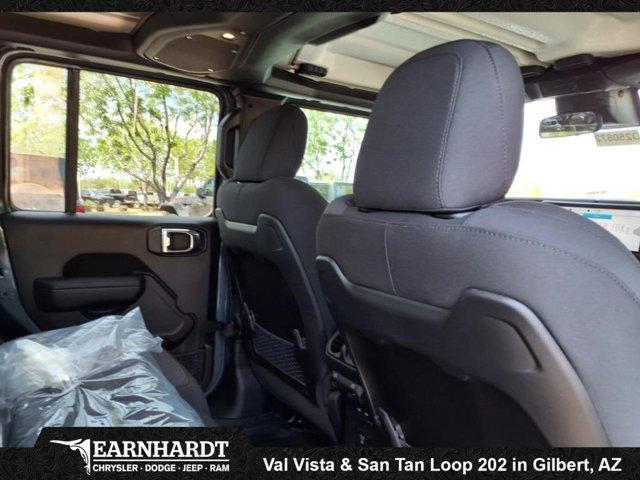 new 2025 Jeep Gladiator car, priced at $47,492