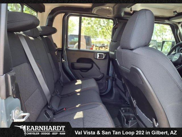 new 2025 Jeep Gladiator car, priced at $47,492