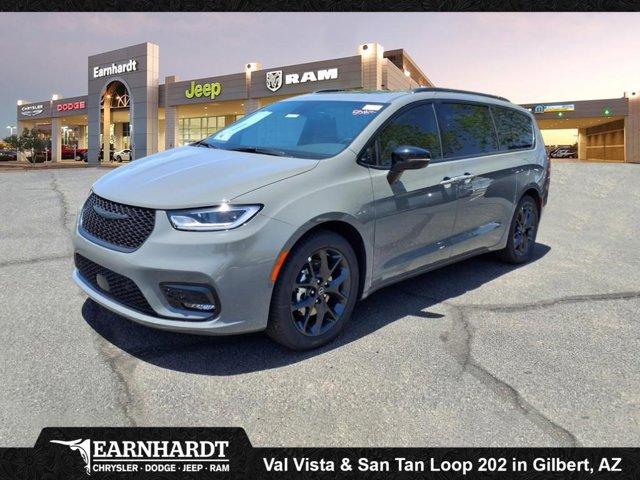 new 2025 Chrysler Pacifica car, priced at $50,798