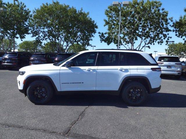 new 2025 Jeep Grand Cherokee car, priced at $39,546