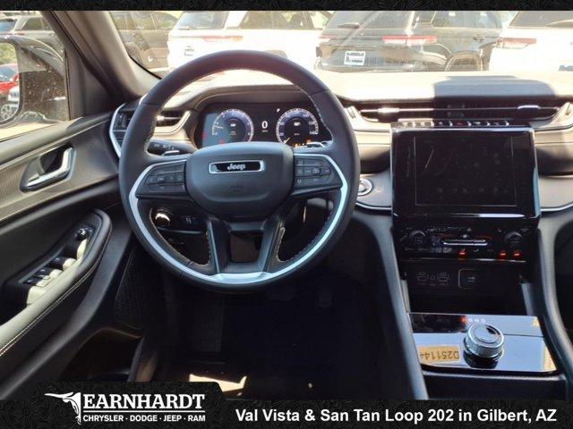 new 2025 Jeep Grand Cherokee car, priced at $36,782