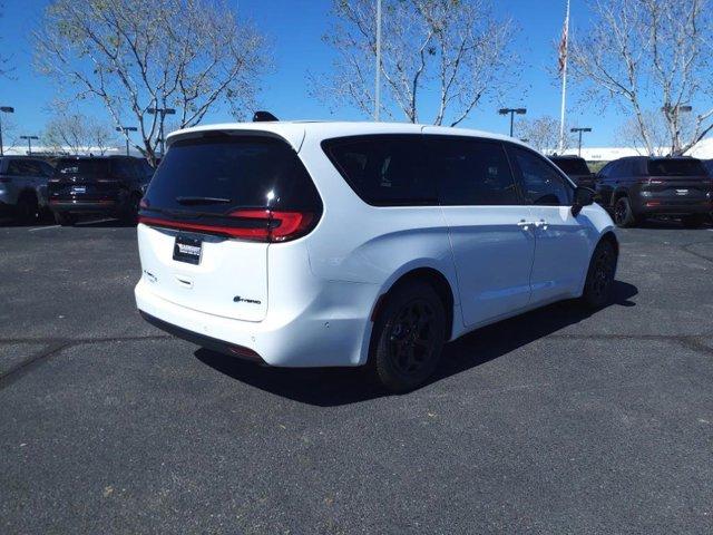 new 2024 Chrysler Pacifica car