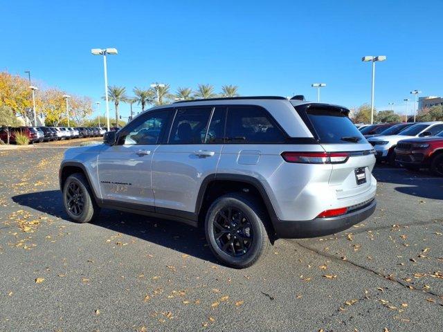 new 2025 Jeep Grand Cherokee car, priced at $39,078