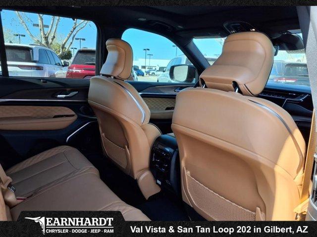 new 2025 Jeep Grand Cherokee car, priced at $62,185