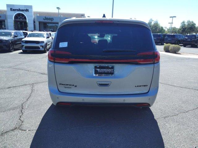 new 2024 Chrysler Pacifica car, priced at $44,623