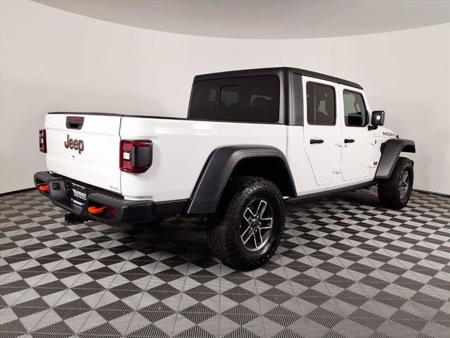 used 2024 Jeep Gladiator car, priced at $43,912