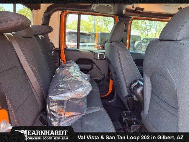 new 2025 Jeep Gladiator car, priced at $47,025