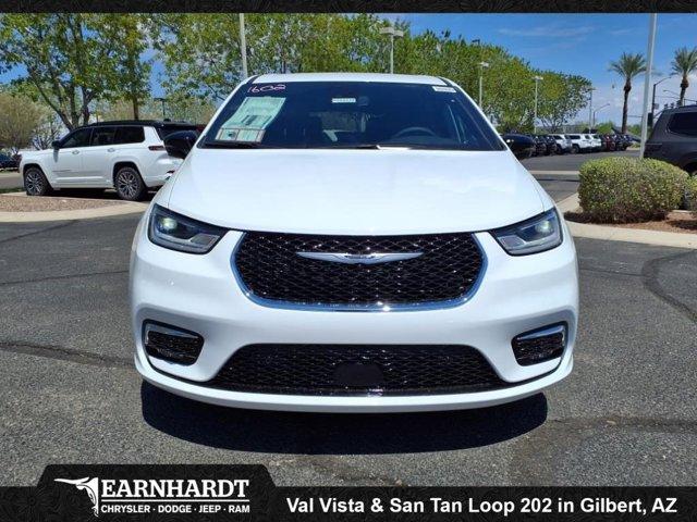 new 2026 Chrysler Pacifica car, priced at $37,932