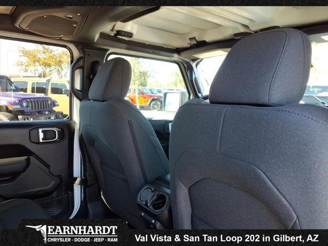 new 2026 Jeep Wrangler car, priced at $41,594