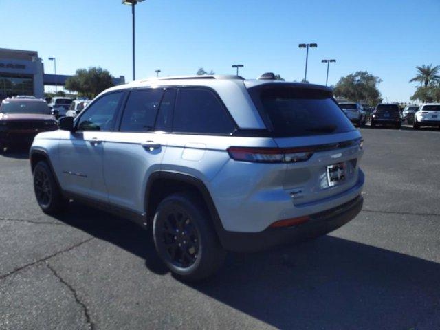 new 2025 Jeep Grand Cherokee car, priced at $42,438