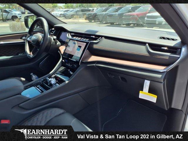 new 2025 Jeep Grand Cherokee L car, priced at $58,334