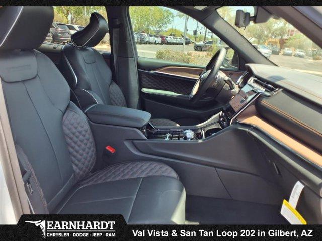 new 2025 Jeep Grand Cherokee L car, priced at $58,334