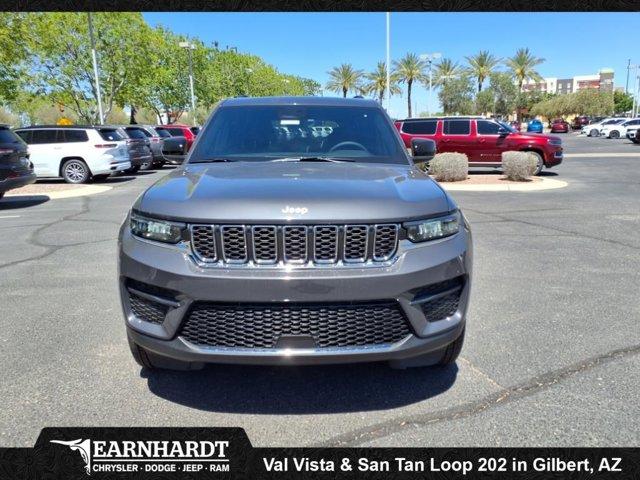 new 2025 Jeep Grand Cherokee car, priced at $33,527