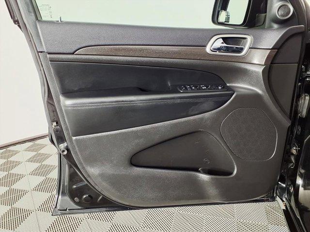 used 2018 Jeep Grand Cherokee car, priced at $16,907