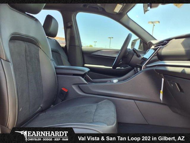 new 2025 Jeep Grand Cherokee car, priced at $36,311