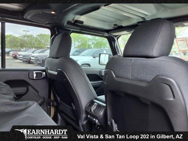 new 2025 Jeep Gladiator car, priced at $48,055