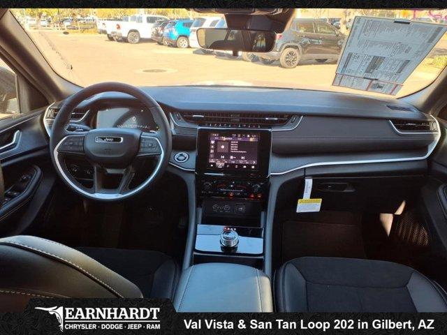 new 2025 Jeep Grand Cherokee car, priced at $36,013