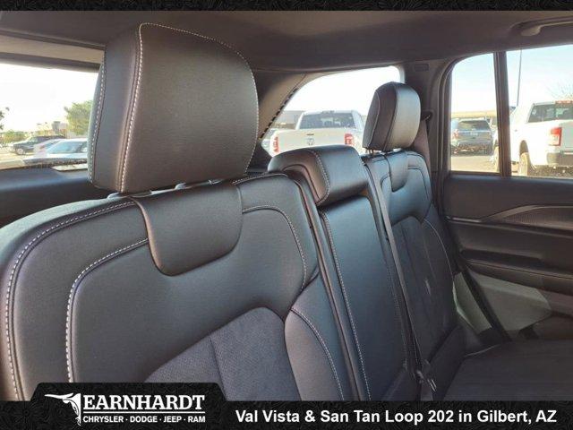 new 2025 Jeep Grand Cherokee car, priced at $35,813