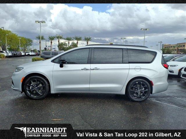 new 2026 Chrysler Pacifica car, priced at $45,675
