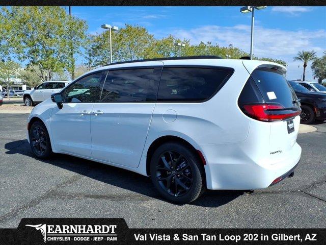 new 2026 Chrysler Pacifica car, priced at $45,499