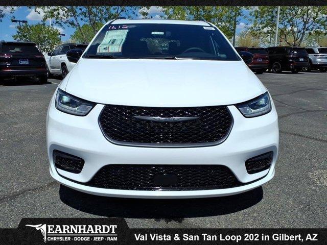 new 2026 Chrysler Pacifica car, priced at $51,399