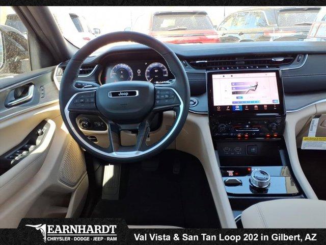 new 2025 Jeep Grand Cherokee car, priced at $41,932