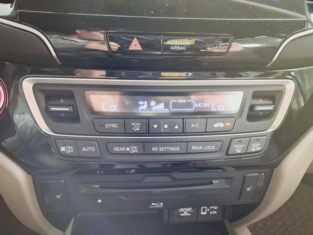 used 2022 Honda Pilot car, priced at $37,535