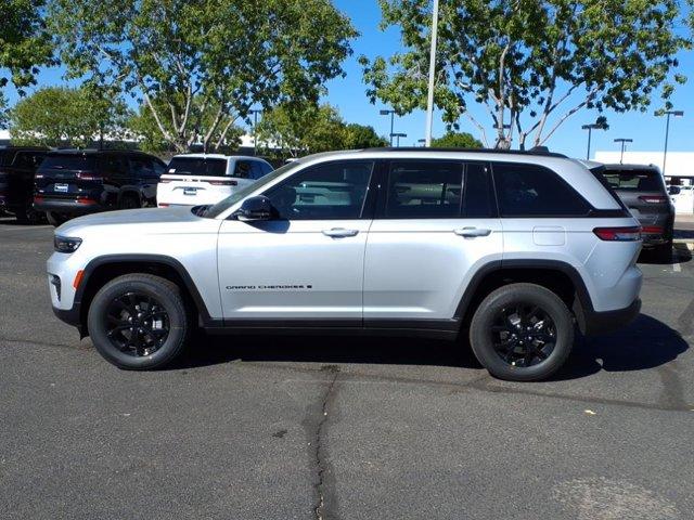 new 2025 Jeep Grand Cherokee car, priced at $40,478