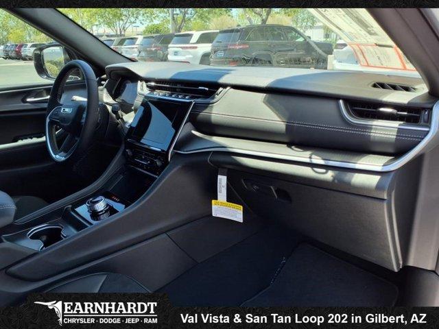 new 2025 Jeep Grand Cherokee car, priced at $36,311