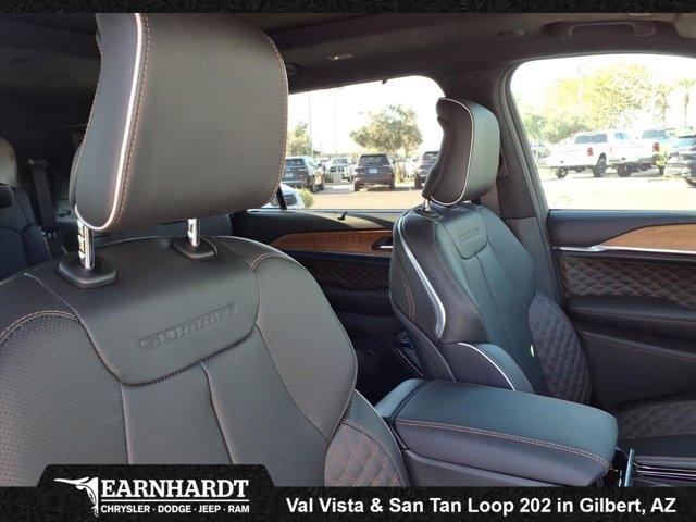 new 2025 Jeep Grand Cherokee L car, priced at $65,714