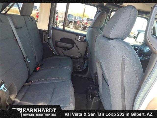 new 2025 Jeep Wrangler car, priced at $39,988