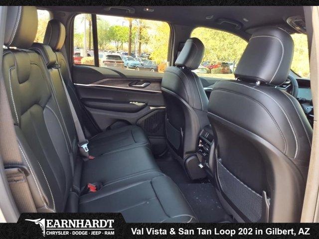 new 2025 Jeep Grand Cherokee car, priced at $41,746