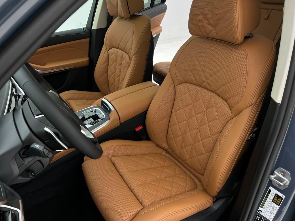 new 2026 BMW X7 car, priced at $94,730