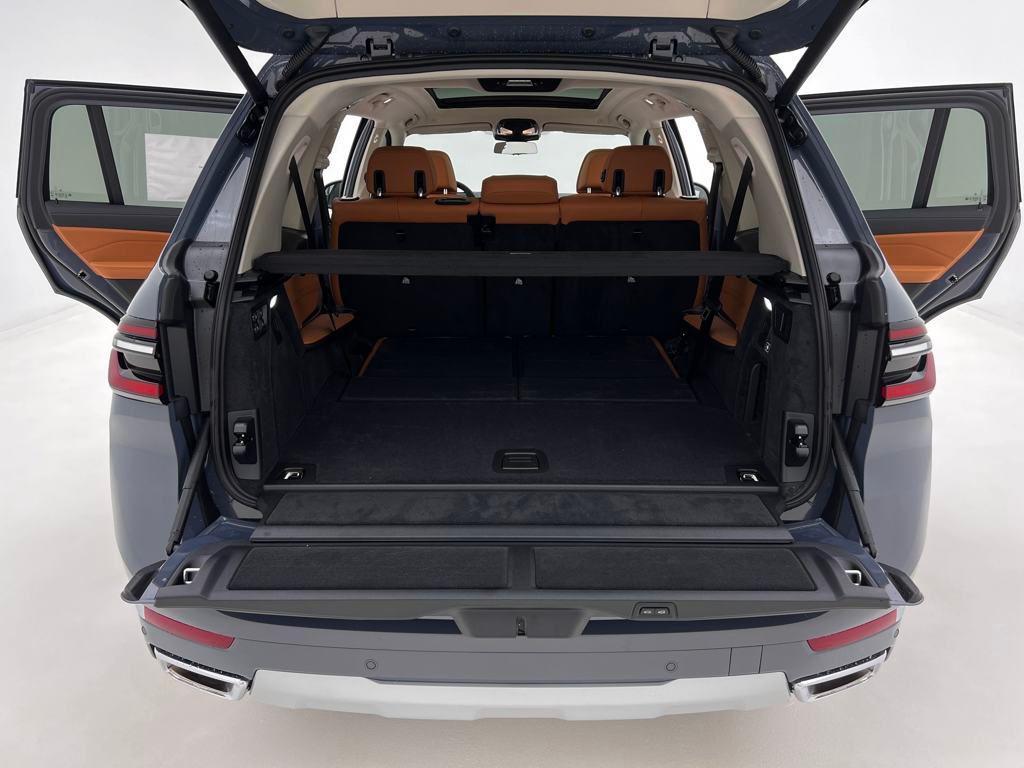 new 2026 BMW X7 car, priced at $94,730