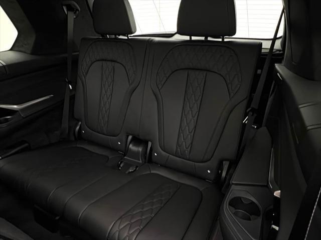 new 2026 BMW X7 car, priced at $100,930