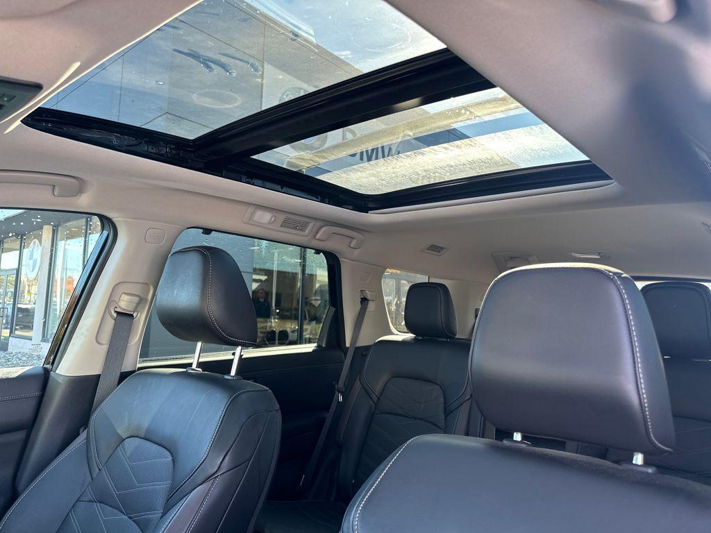 used 2024 Nissan Pathfinder car, priced at $39,989