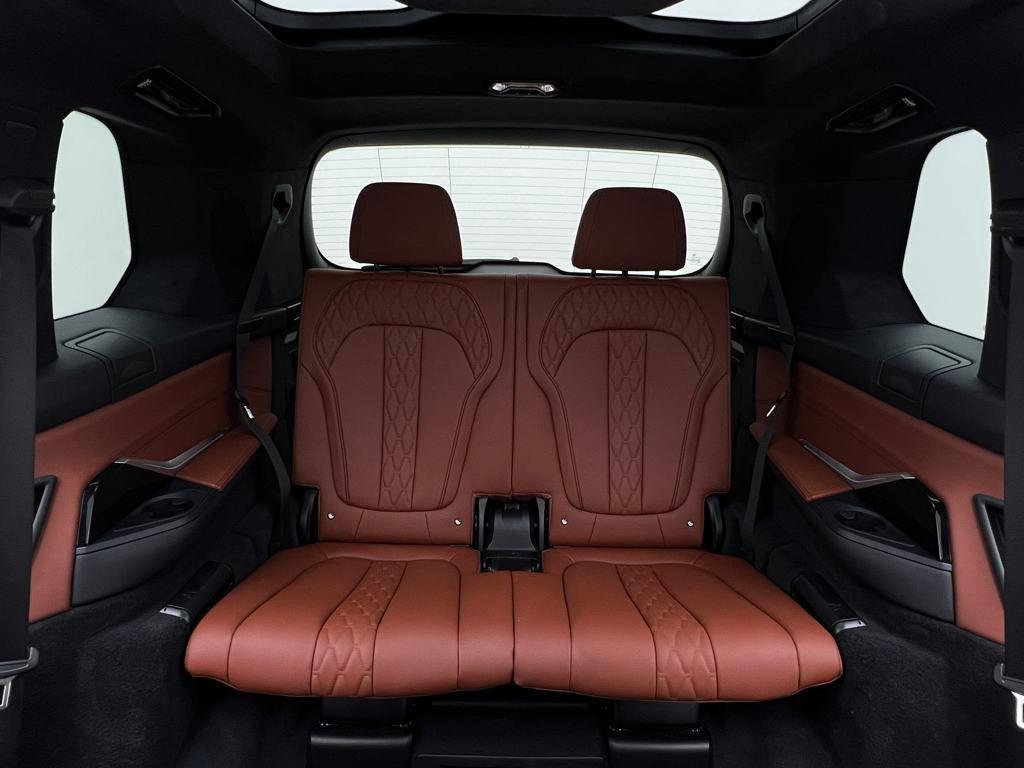 used 2023 BMW X7 car, priced at $76,989