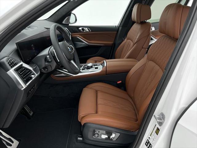 new 2025 BMW X7 car, priced at $122,875