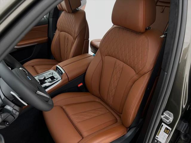 new 2026 BMW X7 car, priced at $96,025