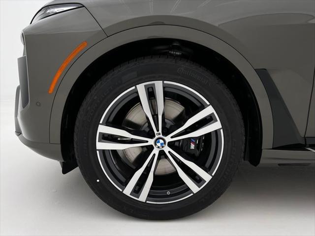 new 2026 BMW X7 car, priced at $96,025