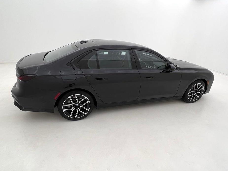 new 2024 BMW 760 car, priced at $136,675
