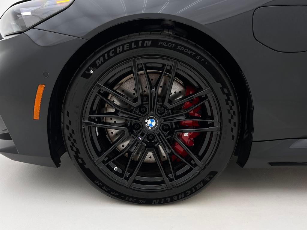 new 2025 BMW M5 car, priced at $133,675