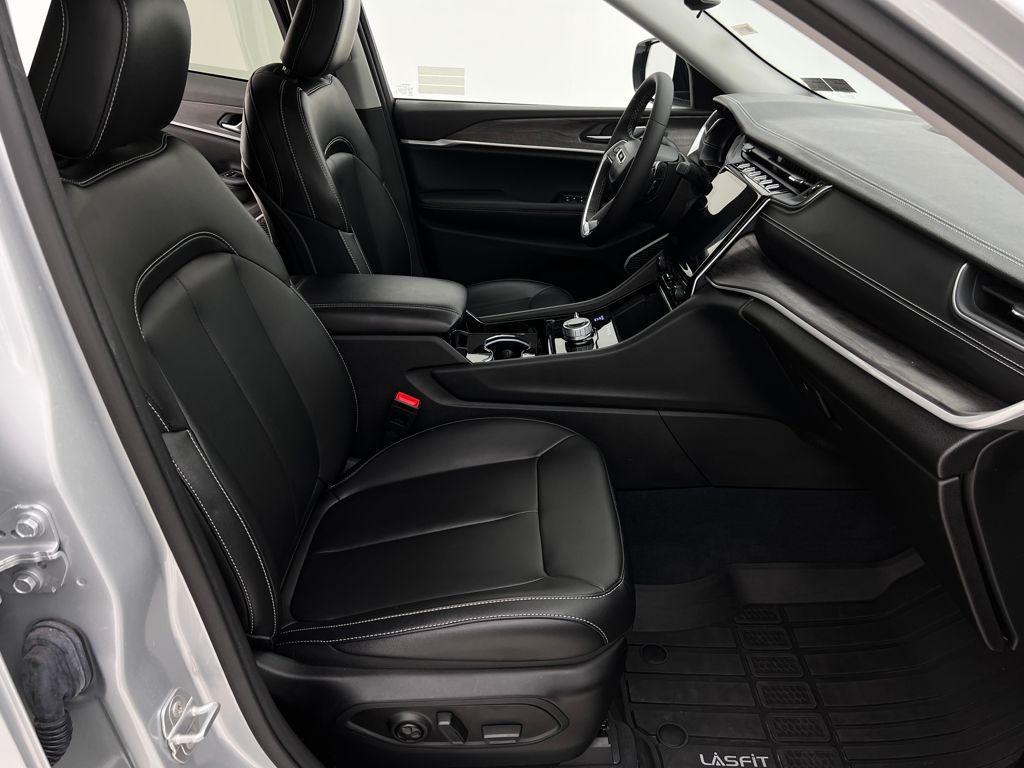 used 2023 Jeep Grand Cherokee L car, priced at $31,989