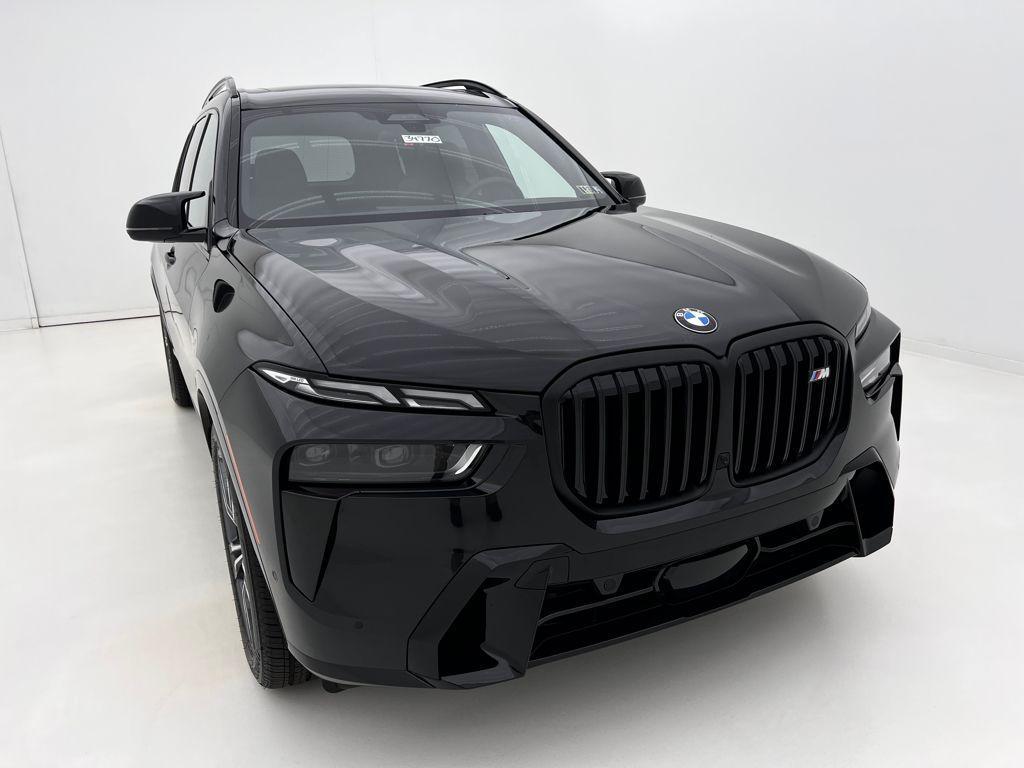 new 2026 BMW X7 car, priced at $120,165