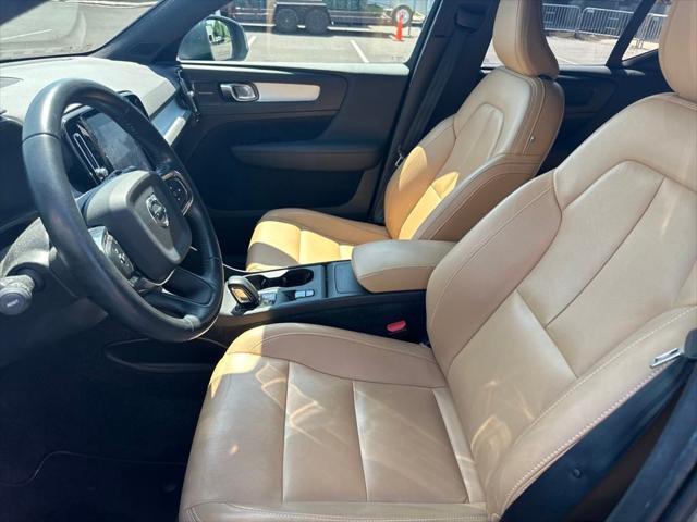 used 2019 Volvo XC40 car, priced at $20,989
