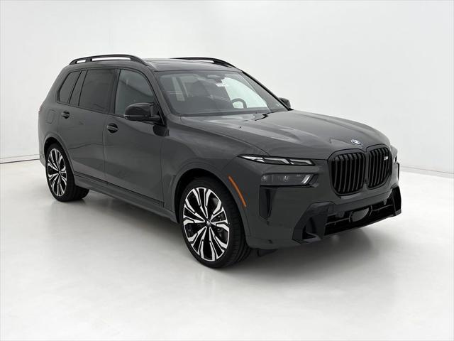 new 2025 BMW X7 car, priced at $124,725