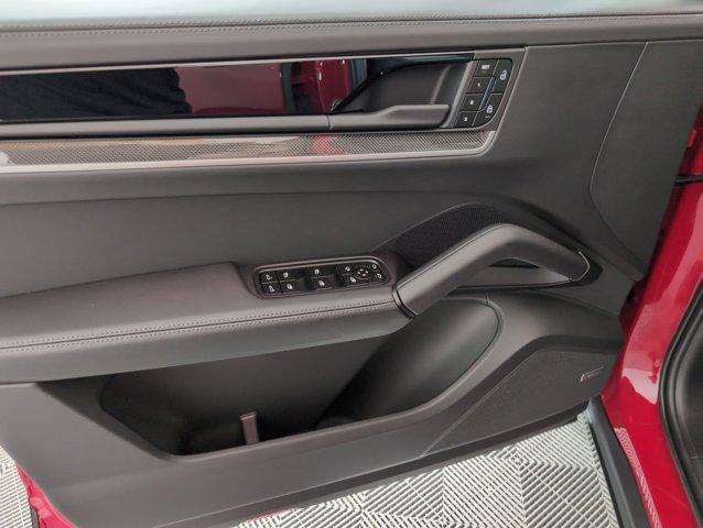 new 2025 Porsche Cayenne car, priced at $123,265