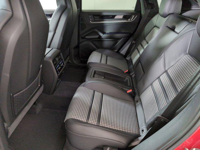 new 2025 Porsche Cayenne car, priced at $123,265