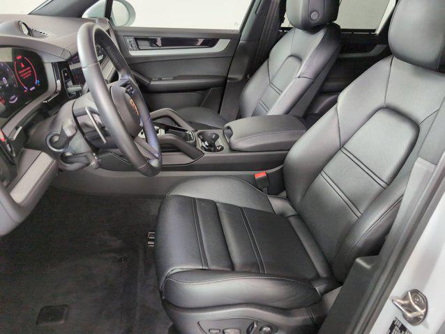 new 2024 Porsche Cayenne car, priced at $122,300