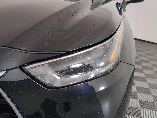 used 2021 Toyota Highlander car, priced at $29,997